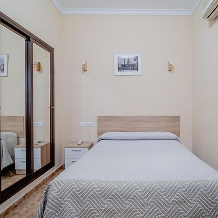 Hotel Chamizo El Arahal Luaran gambar