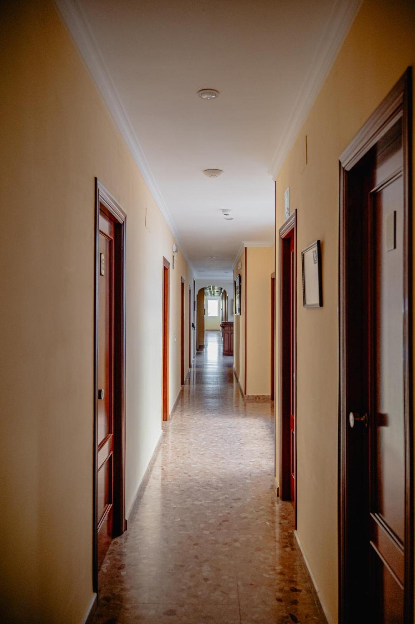 Hotel Chamizo El Arahal Luaran gambar