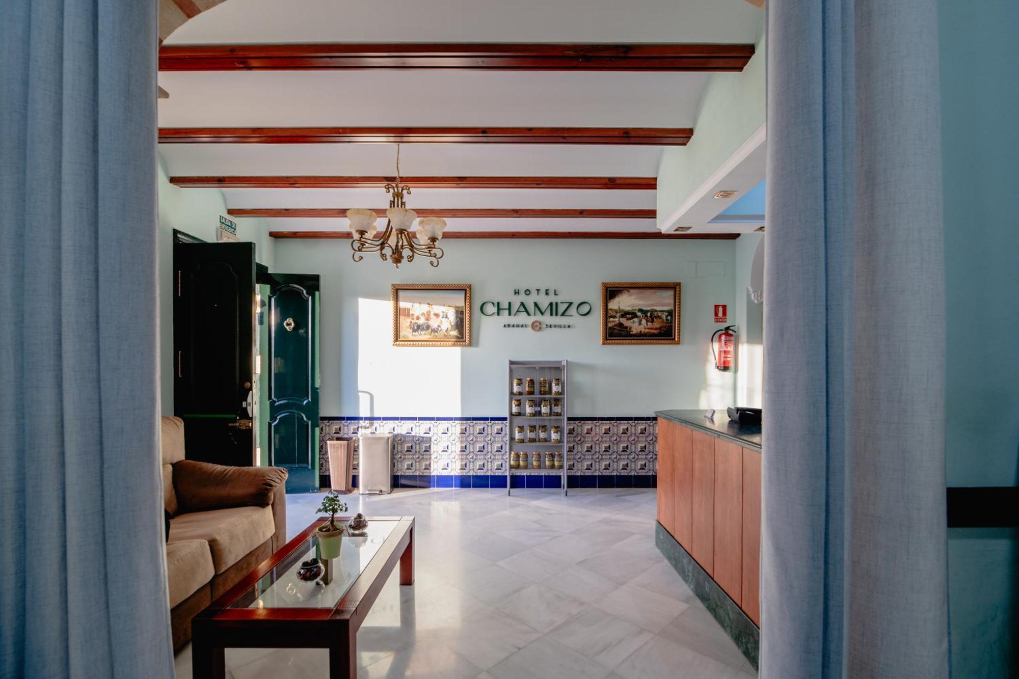 Hotel Chamizo El Arahal Luaran gambar