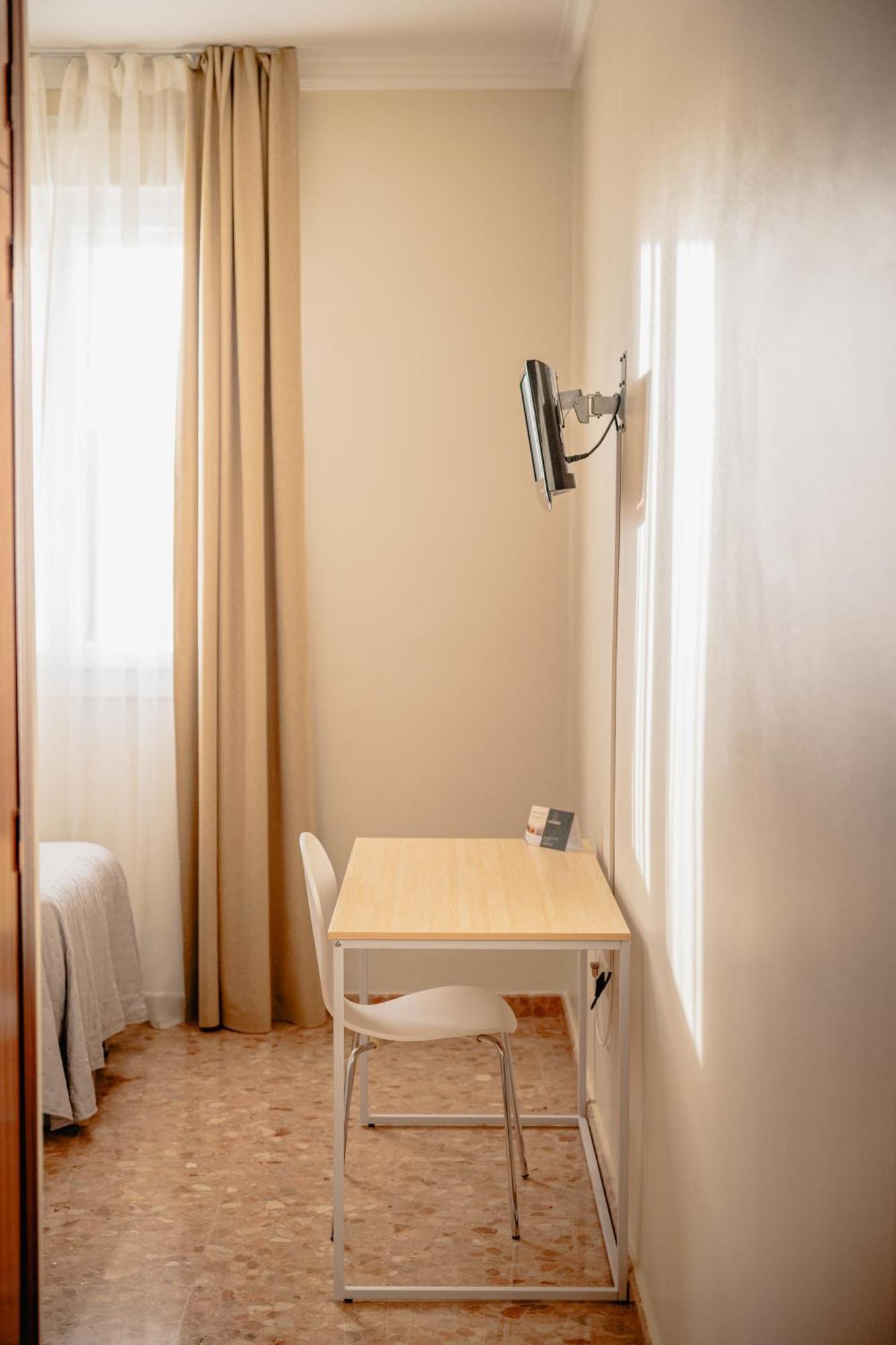 Hotel Chamizo El Arahal Luaran gambar
