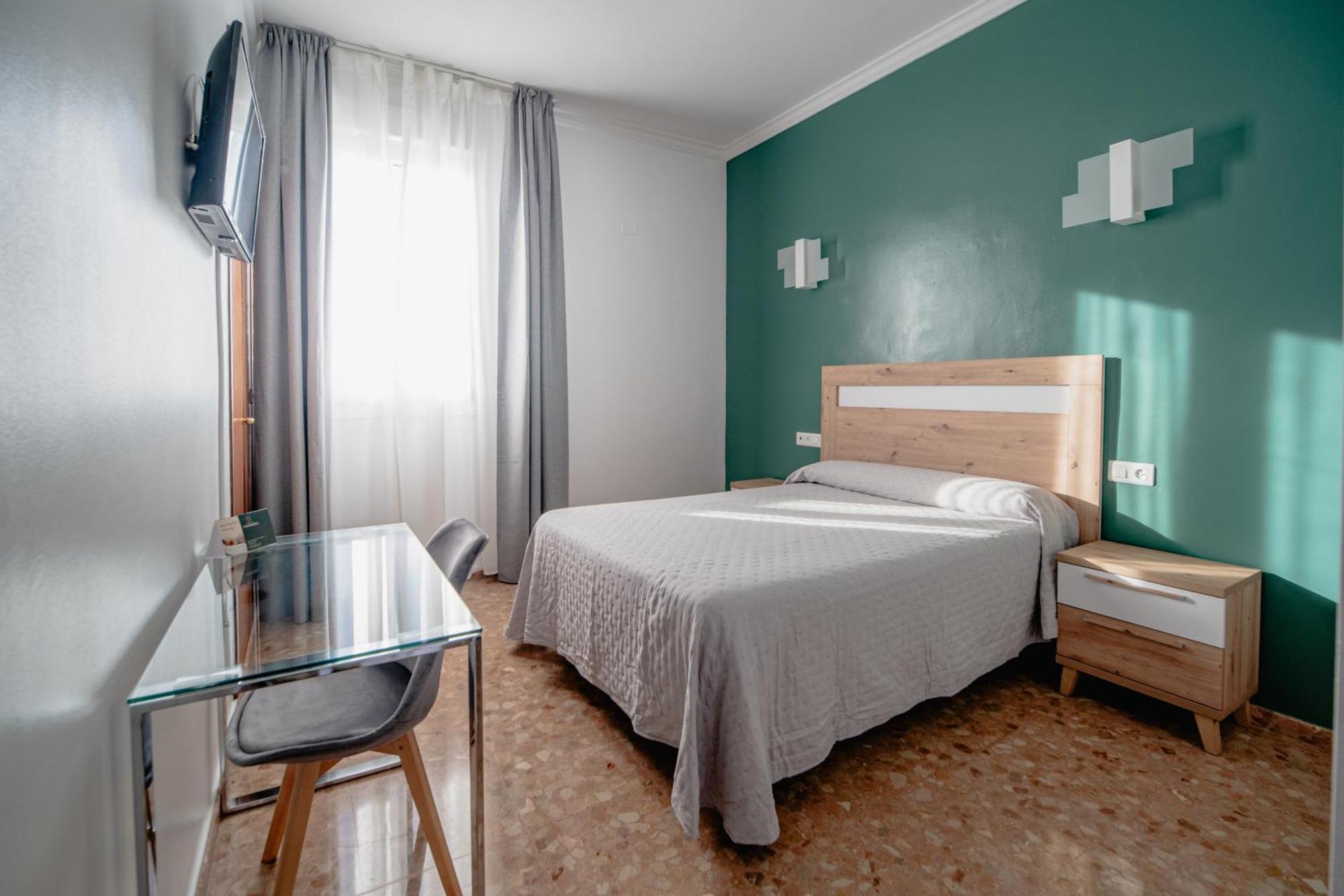 Hotel Chamizo El Arahal Luaran gambar